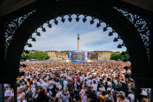 Stuttgarter Euro Fan Zone Schlossplatz (Fotos: in.Stuttgart/ T. Niedermüller/Stuttgart-Marketing GmbH)